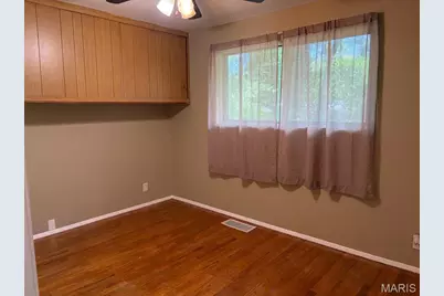 10204 Dacey Drive, Dellwood, MO 63136 - Photo 13