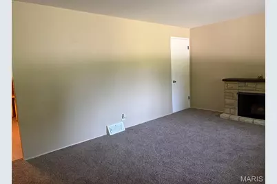 10204 Dacey Drive, Dellwood, MO 63136 - Photo 5