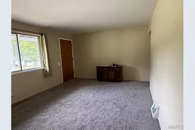10204 Dacey Drive, Dellwood, MO 63136 - Photo 5