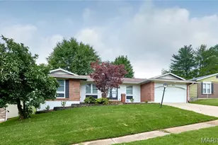 1815 Lakemont Ln, Hazelwood, MO 63138 - Photo 3