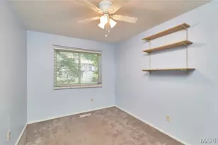 1815 Lakemont Ln, Hazelwood, MO 63138 - Photo 15