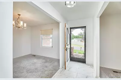 1815 Lakemont Lane, Hazelwood, MO 63138 - Photo 5