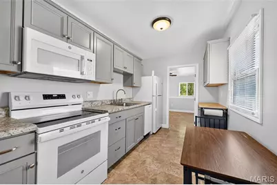 3204 Jasper Park, Saint Louis, MO 63139 - Photo 7
