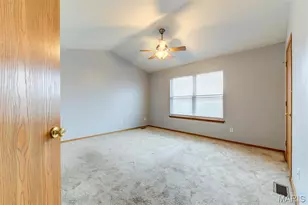 4940 Hurstborough Ct, Hazelwood, MO 63042 - Photo 27