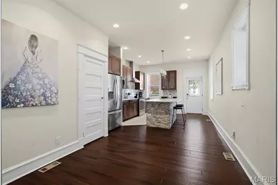 4215 Maryland Avenue, Saint Louis, MO 63108 - Photo 7