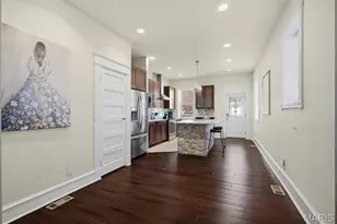4215 Maryland Ave, Saint Louis, MO 63108 - Photo 7