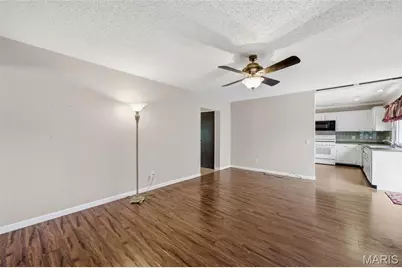 5615 Wieland Drive, Saint Louis, MO 63128 - Photo 7