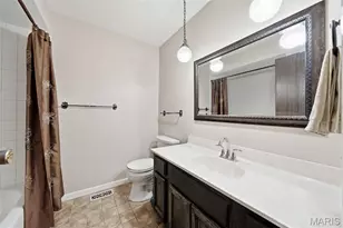 5615 Wieland Dr, Saint Louis, MO 63128 - Photo 23