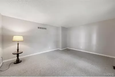 5615 Wieland Drive, Saint Louis, MO 63128 - Photo 5