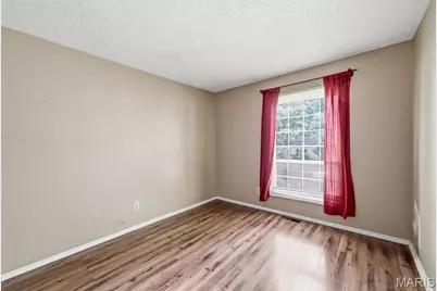 5615 Wieland Drive, Saint Louis, MO 63128 - Photo 17