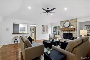 2135 Park Forest Dr, Chesterfield, MO 63017 - Photo 7