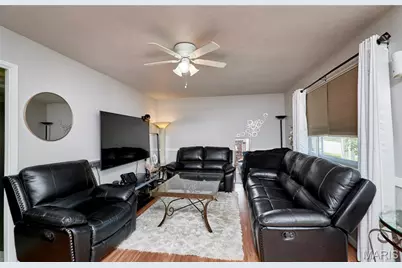 2755 Patterson Road, Florissant, MO 63031 - Photo 3