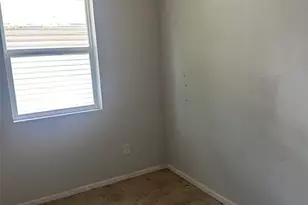 624 Dearborn Dr, Bismarck, MO 63624 - Photo 5