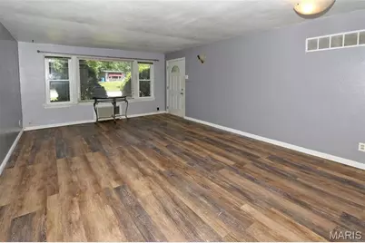 3908 Engler Avenue, Saint Louis, MO 63114 - Photo 3