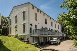 2635 St Vincent Ave, Saint Louis, MO 63104 - Photo 27