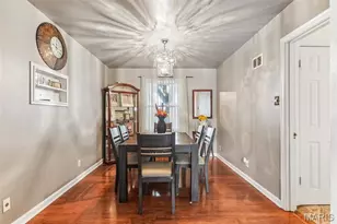 1131 Dunford Dr, Saint Louis, MO 63137 - Photo 9