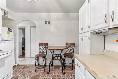 1131 Dunford Drive, Saint Louis, MO 63137 - Photo 11