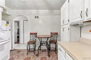 1131 Dunford Dr, Saint Louis, MO 63137 - Photo 11