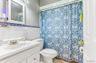 1131 Dunford Dr, Saint Louis, MO 63137 - Photo 19