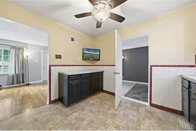 9401 Reavis Barracks Road, Saint Louis, MO 63123 - Photo 9