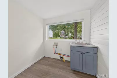 915 Tavalon Avenue, Rock Hill, MO 63119 - Photo 19
