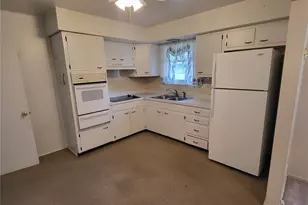 130 Sackett Dr, Florissant, MO 63033 - Photo 15