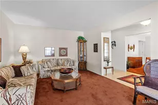 9218 Laramie Dr, Saint Louis, MO 63126 - Photo 9