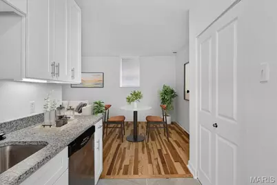 5630 Pershing Avenue #15, Saint Louis, MO 63112 - Photo 3