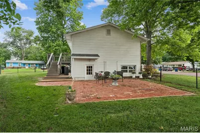 1950 San Luis Rey Parkway, Fenton, MO 63026 - Photo 23
