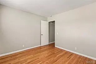1375 Jackson Ln, Florissant, MO 63031 - Photo 9