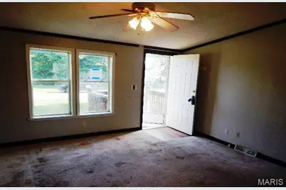 94 Pinewood Drive, Winfield, MO 63389 - Photo 7