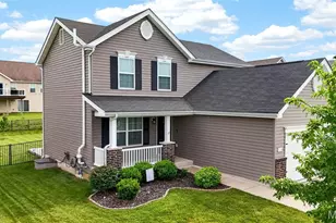504 Golden Leaf Ct, Lake Saint Louis, MO 63367 - Photo 5