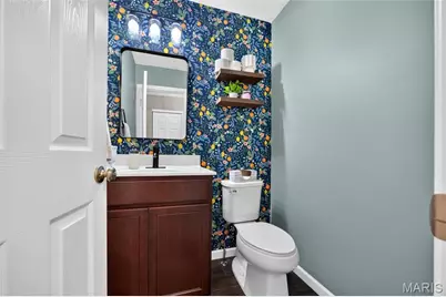 504 Golden Leaf Ct, Lake Saint Louis, MO 63367 - Photo 11