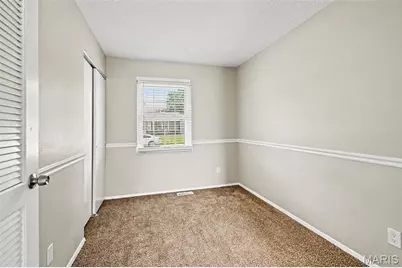4057 Fox Island Drive, Florissant, MO 63034 - Photo 9