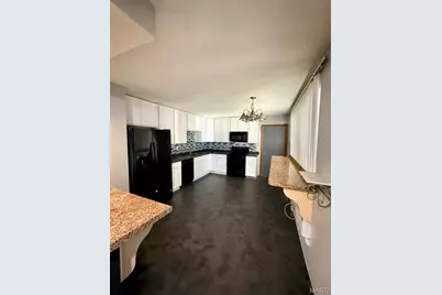 2350 Palm Drive, Florissant, MO 63031 - Photo 5