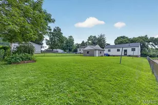 365 St Marie St, Florissant, MO 63031 - Photo 31