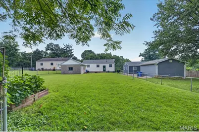 365 Saint Marie Street, Florissant, MO 63031 - Photo 35