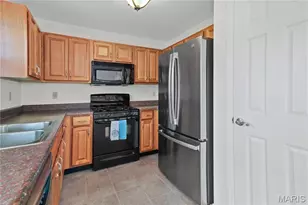 226 Stone Run Blvd, Wentzville, MO 63385 - Photo 9