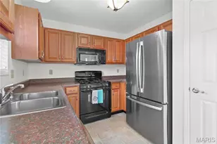 226 Stone Run Blvd, Wentzville, MO 63385 - Photo 7