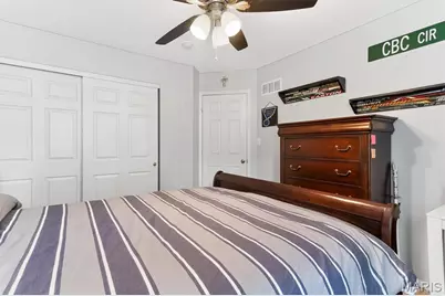 3221 Kingsridge Manor Drive, Oakville, MO 63129 - Photo 33