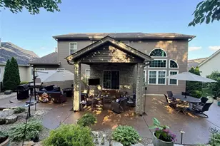 310 Highland Meadows Ct, Wentzville, MO 63385 - Photo 3