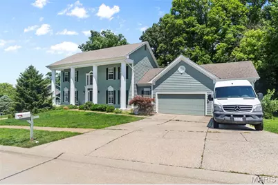 16611 Highland Summit Drive, Ballwin, MO 63011 - Photo 3