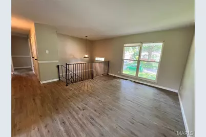1333 Columbus Drive, Saint Louis, MO 63138 - Photo 11