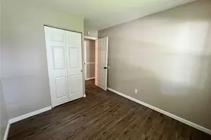1333 Columbus Dr, Saint Louis, MO 63138 - Photo 3