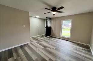 3270 Kingsley Dr, Florissant, MO 63033 - Photo 3