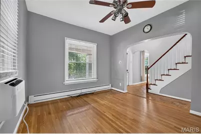 6557 Odell Street, Saint Louis, MO 63139 - Photo 9