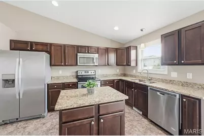 471 Honeysuckle Creek Drive, Wentzville, MO 63385 - Photo 3
