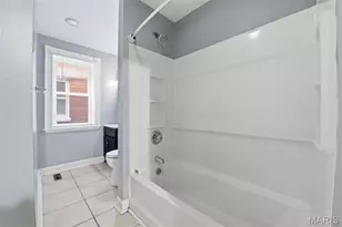 3008 Henrietta St, Saint Louis, MO 63104 - Photo 9