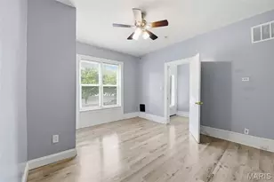 3008 Henrietta St, Saint Louis, MO 63104 - Photo 3