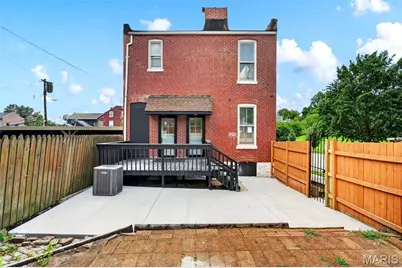 1810 Utah Street, Saint Louis, MO 63118 - Photo 3
